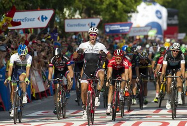 Van Poppel gana etapa 12 y Aru mantiene el liderato de la Vuelta a España