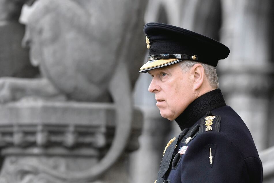 El príncipe Andrés, el ‘playboy’ de la familia real caído en desgracia