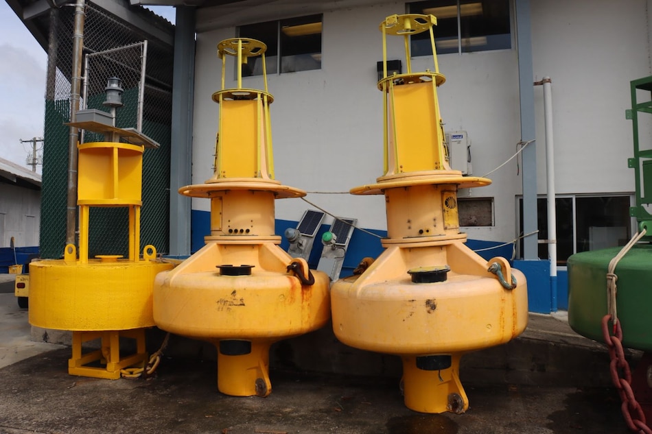 Canal de Panamá traspasa boyas meteorológicas a ARAP para estudios científicos en el archipiélago de Las Perlas