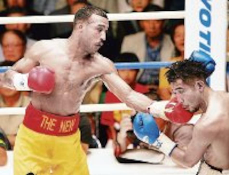 Alexander Muñoz conservó su corona mundial AMB