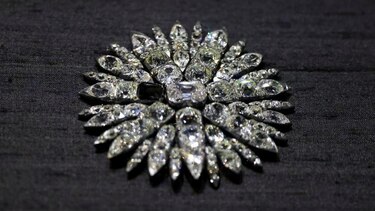 Cinco de los tesoros más bellos del mundo que intentaron robar del Louvre y otros museos