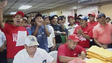 Bananeros reeligen otra vez a Bennett
