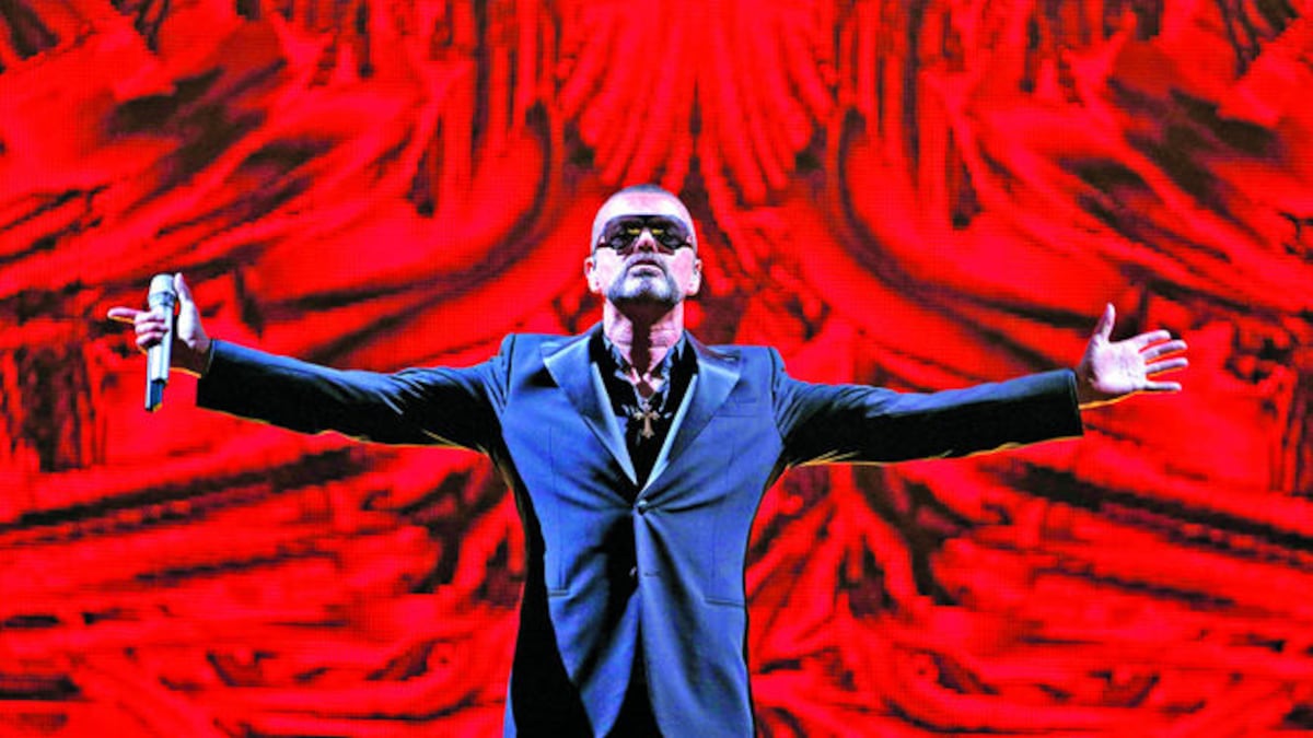En casi 40 años de carrera, George Michael distribuyó unos 100 millones de discos.