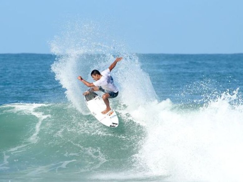 Gary Saavedra, el rey de las olas en Panamá