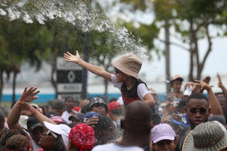 ‘Festival Carnavalístico’ llega a su tercer día con culecos y estrictas medidas de seguridad