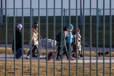 Diez millones de personas han huido de sus hogares en Ucrania