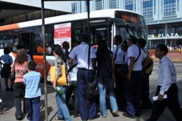 Estudiantes deberán renovar sus tarjetas para el Metro Bus