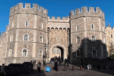 Antes de la boda real en Windsor, los sintecho protestan por ser discriminados