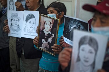 Perú entregará restos de víctimas de mayor masacre perpetrada por militares