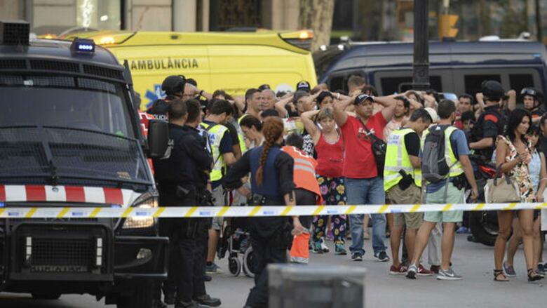 13 muertos y al menos 50 heridos en un atentado terrorista en Barcelona