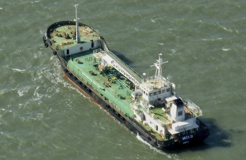 Piratas somalíes liberan barco capturado y tripulación