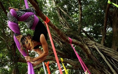 Domingo acrobático en el parque Omar