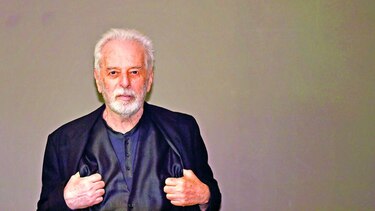 Jodorowsky inundó a Cannes de poesía
