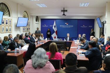 Proyectos y deudas pendientes: retos de la nueva administración del Minsa