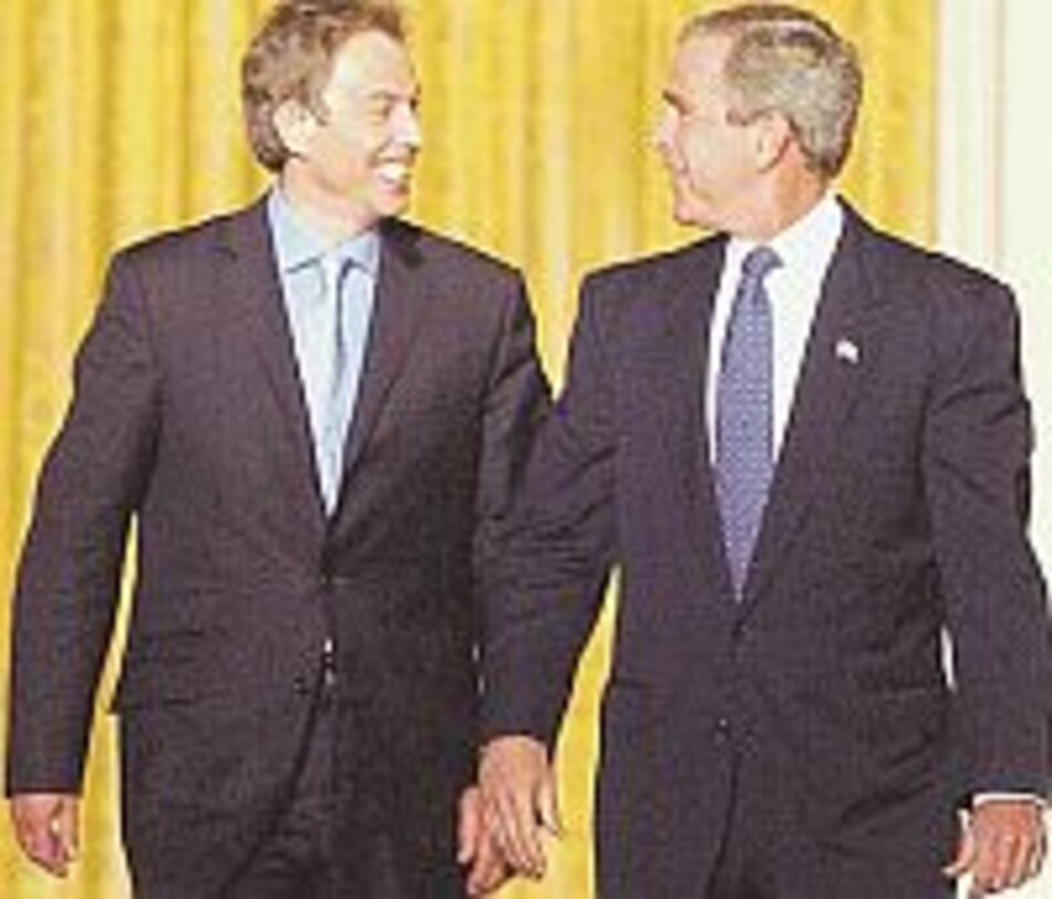 Bush y Blair justifican la guerra en Irak