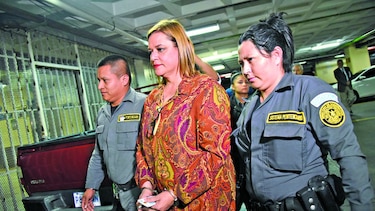 Funcionarios afrontan cargos de homicidio
