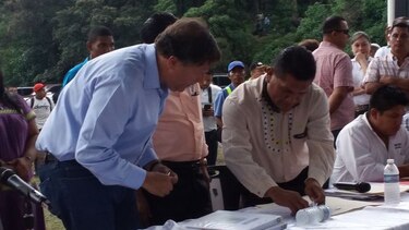 Presidente viaja a la comarca para anunciar proyectos millonarios