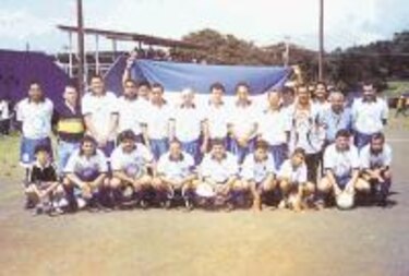 Costa Rica y El Salvador, uno se queda en ADECOPA