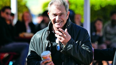 Mel Gibson es acusado de agredir a una fotógrafa
