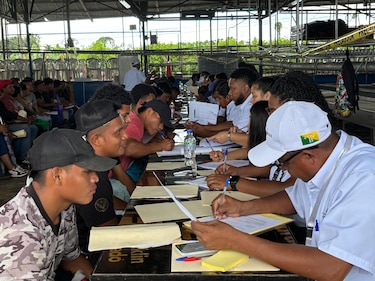 Sobrepasan las 1,600 personas interesadas en trabajar con Chiquita en Bocas del Toro