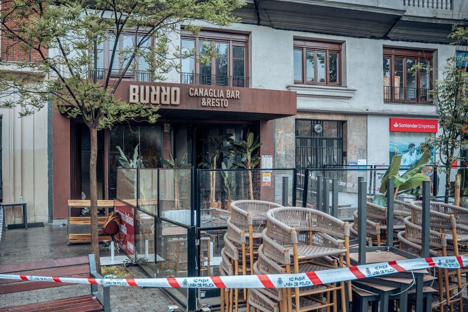 Una pizza flambeada y la decoración causaron incendio mortal en Madrid
