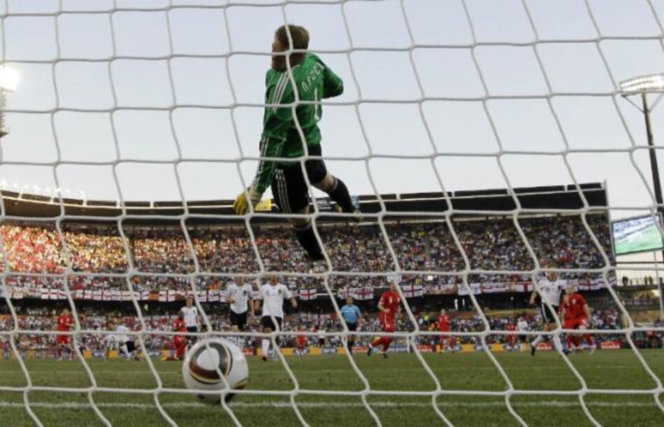Tecnología, la apuesta de la FIFA para poner fin al gol fantasma