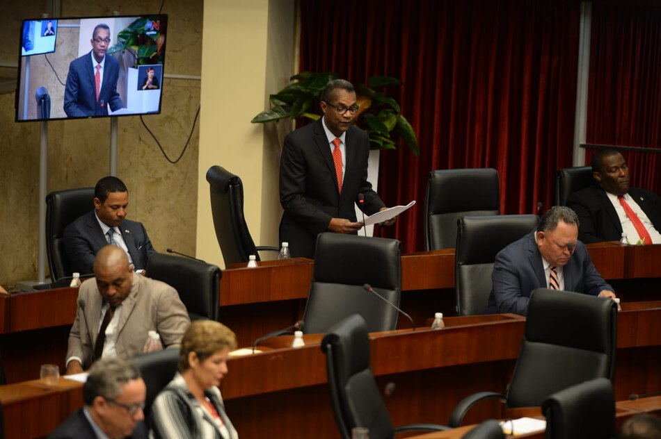 Pleno de la Asamblea recibe lista de 23 candidatos a la Defensoría del Pueblo