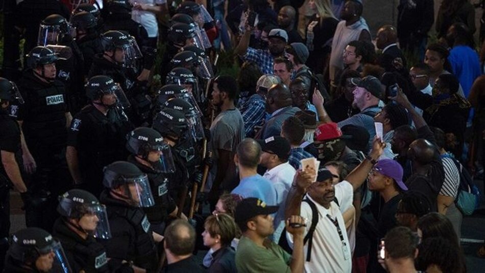 Declaran el estado de emergencia por protestas en Charlotte