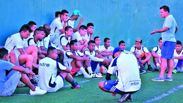 Veragüense va hoy por el liderato