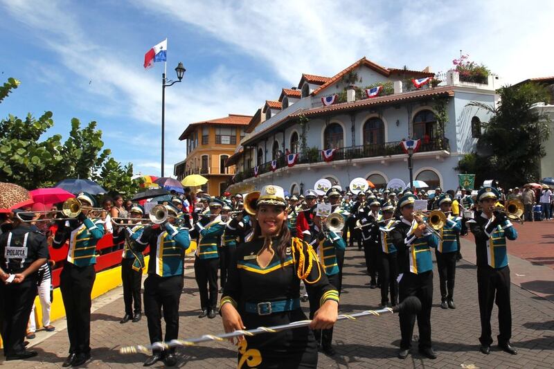 Conozca los cierres, desvíos y cambios de rutas de los buses por los desfiles patrios en vía España y Casco Antiguo 