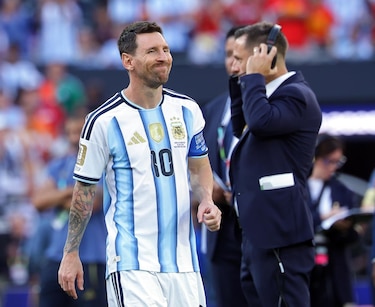 Messi regresa a Argentina