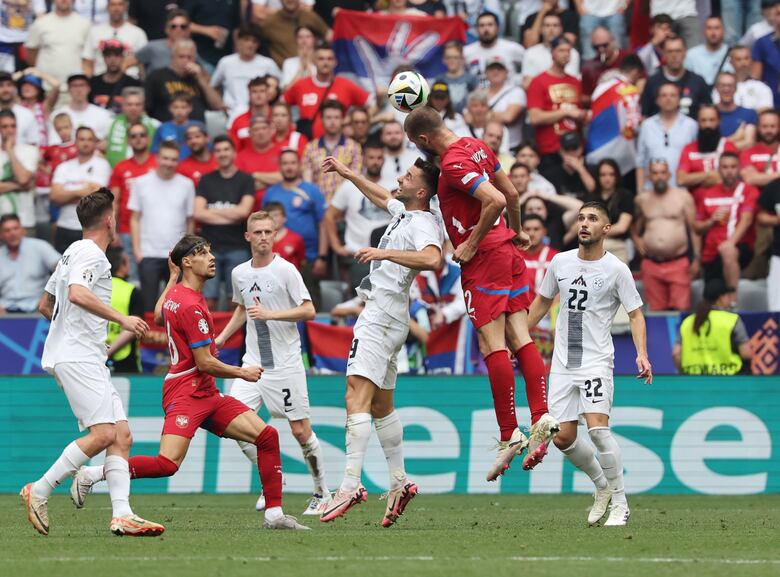 Jovic deja viva a Serbia y enfría a Eslovenia