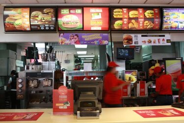 McDonald's anuncia el cierre de 12 establecimientos en Rusia