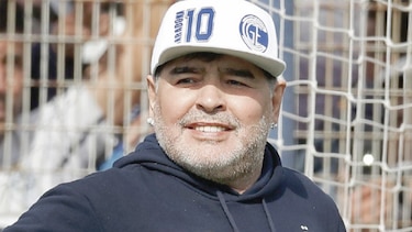 Menos una casa y un BMW, casi todo vendido en la subasta de bienes de Diego Maradona