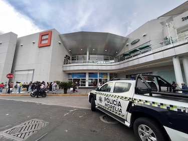 Tres muertos en un ataque en un centro comercial de México