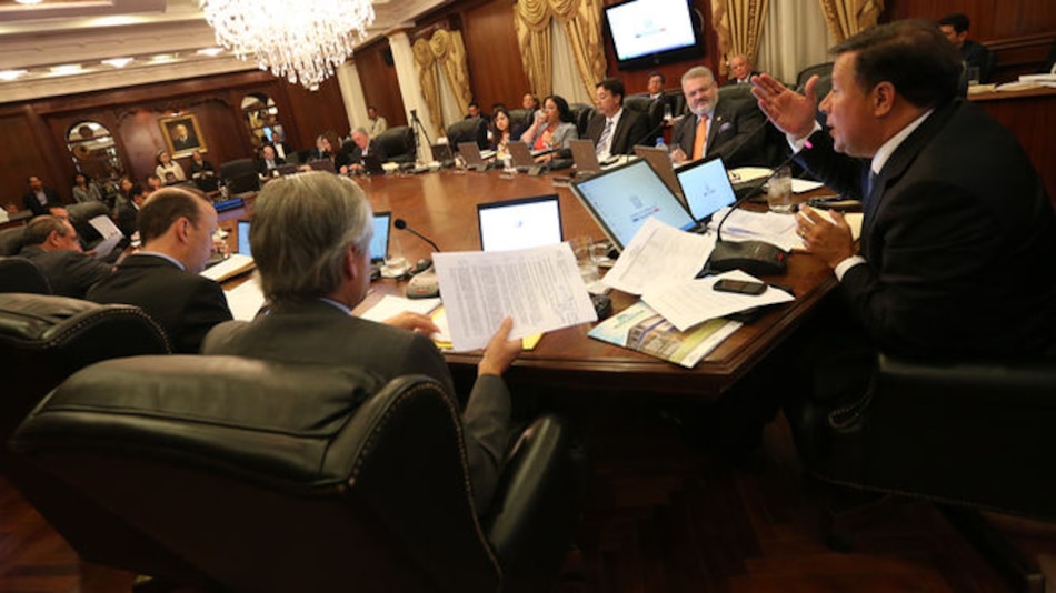 Gabinete cancela contrato del Pele Marine por posible sobrecosto