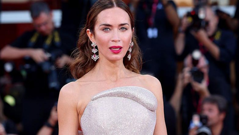 ‘Da mucho miedo’: Emily Blunt y otras estrellas de Hollywood muestran su rechazo a una actriz creada con inteligencia artificial