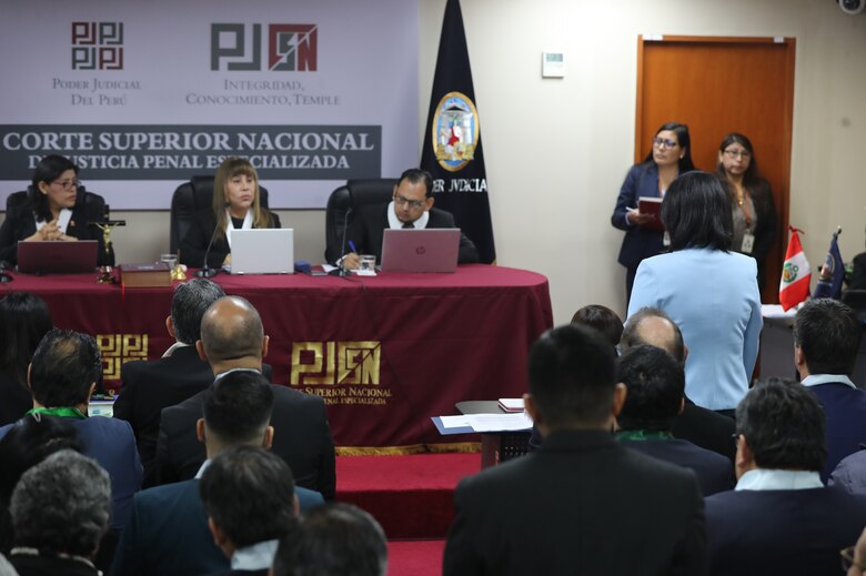 Corte peruana da inicio a juicio por lavado contra Keiko Fujimori y otros 40 acusados