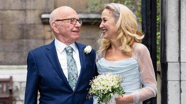 Músicos y famosos celebran la boda de Murdoch y Hall