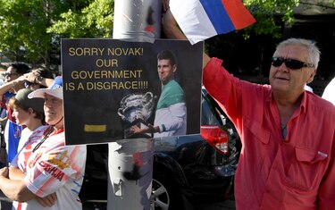 Comienza audiencia judicial de Novak Djokovic en Australia
