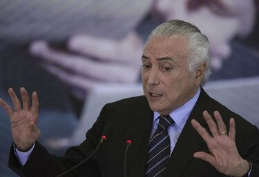 Comité de la cámara baja de Brasil vota a favor de Michel Temer
