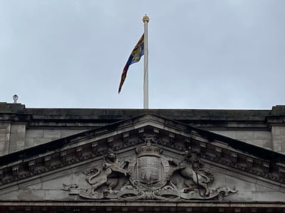 El arresto del expríncipe Andrés da un golpe devastador a la monarquía británica