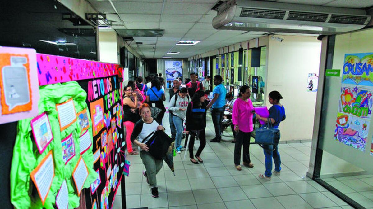 El hacinamiento y la inseguridad son parte del diario vivir de la población universitaria del Centro Regional Universitario de San Miguelito.