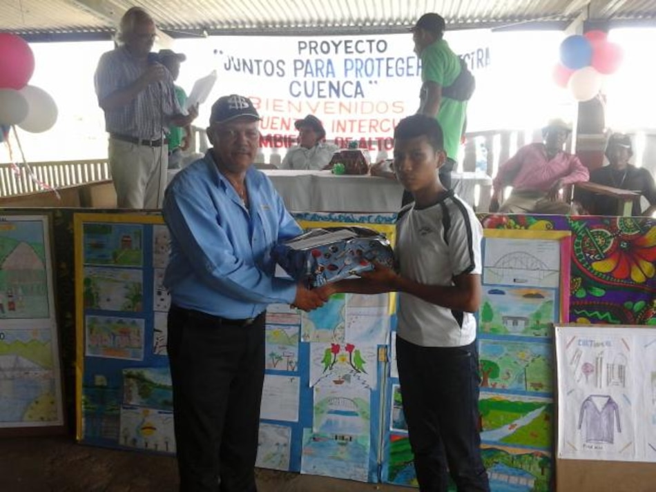 Realizan encuentro entre campesinos e indígenas en Bayano