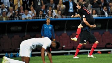 Croacia consigue pase a la final con fútbol y guapeza