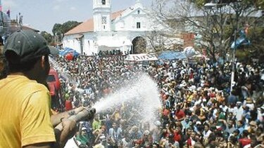Dictan regulaciones para los carnavales