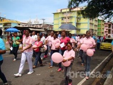 En Colón, realizan caminata para apoyar campaña contra el cáncer