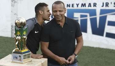 Fiscalía española recurre el archivo de la causa contra Neymar