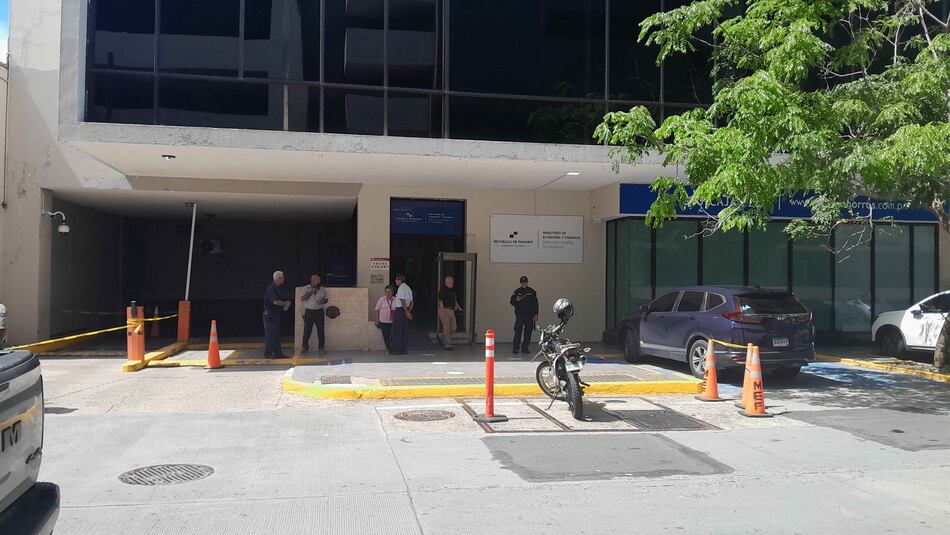 Ingresos corrientes del Estado están por debajo de lo presupuestado en 6.6% hasta abril