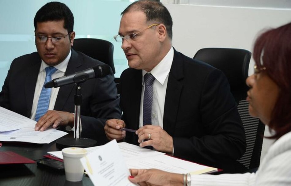 Candidatos a ombusman sustentarán proyectos